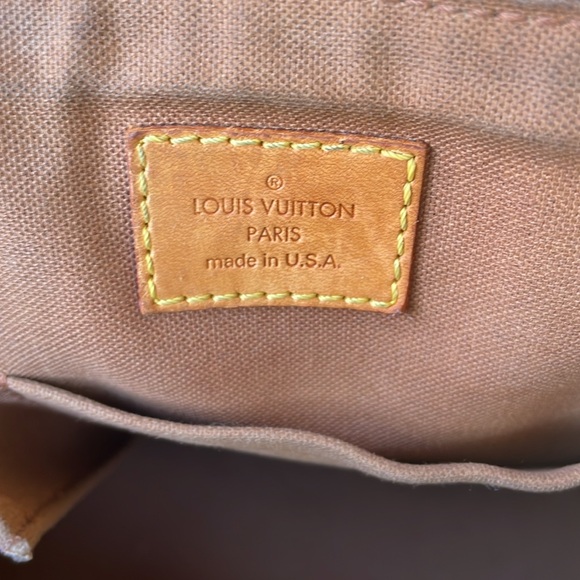 Louis Vuitton Popincourt Bag - Picture 7 of 11